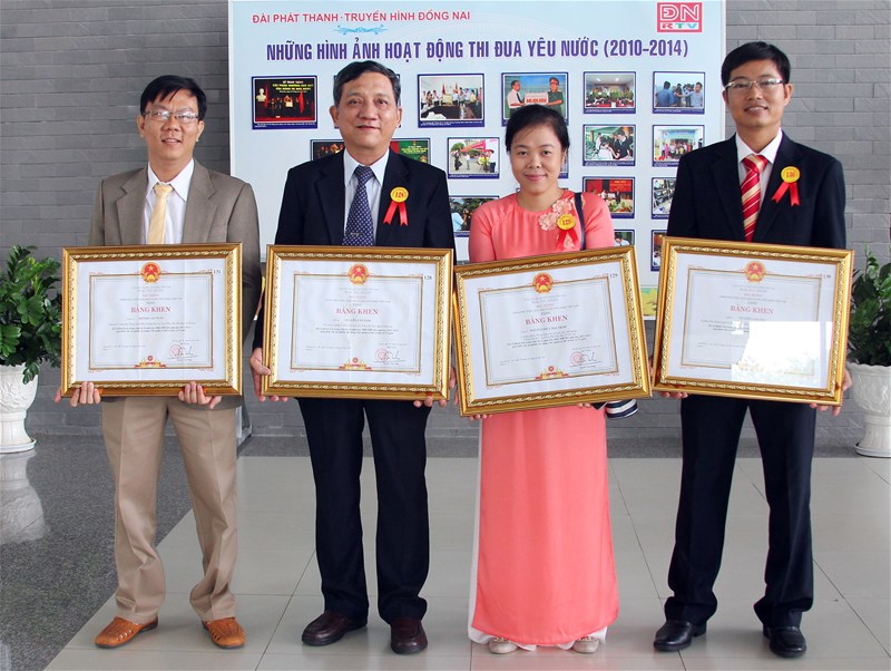 Nhận khen thưởng của Thủ tướng Chính phủ